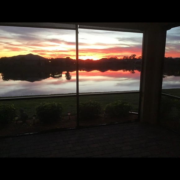 Meet your Posher, Ashley - Picture 1 of 1